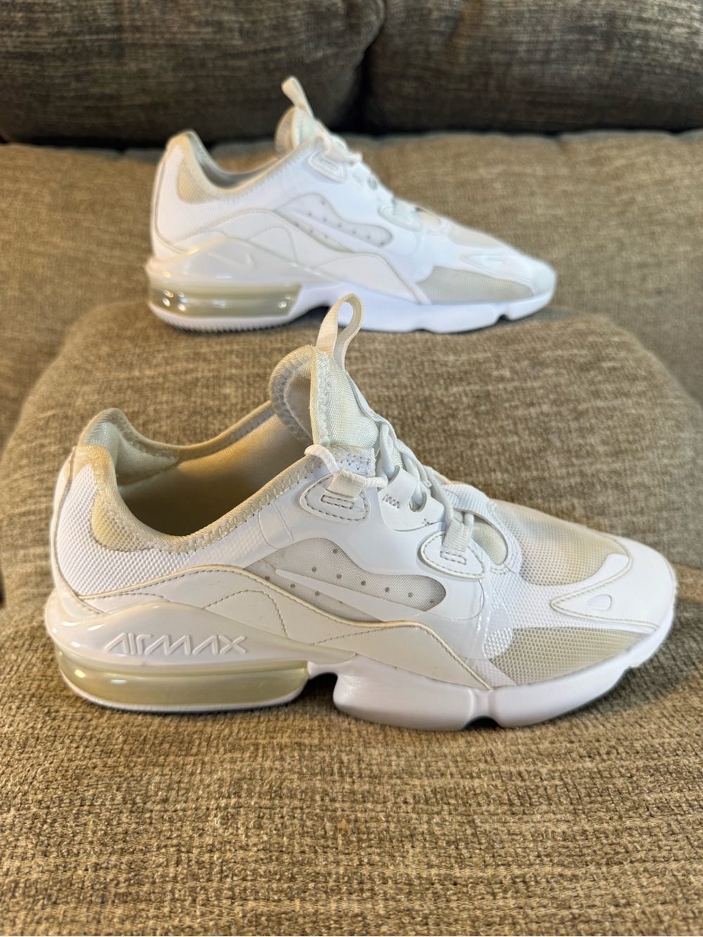 Nike Air Max Infinity 2 Women’s White/Photon Dust CU9453-100 Size 8.5